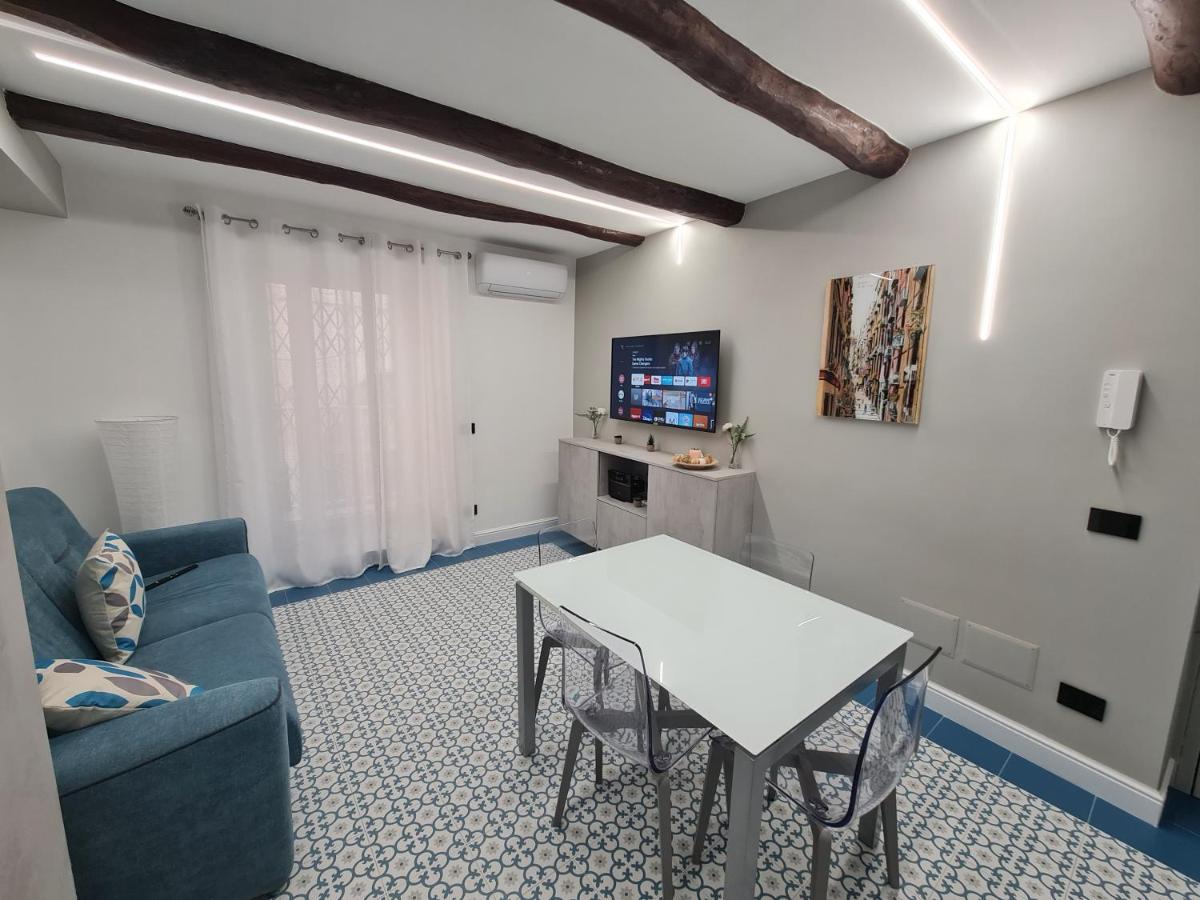 Apartament Chiaja Lux House Neapol Zewnętrze zdjęcie